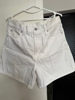(Category: ) located in . Submitted by thriftchek (Listing ID 1320655330, Image 1). Description: .