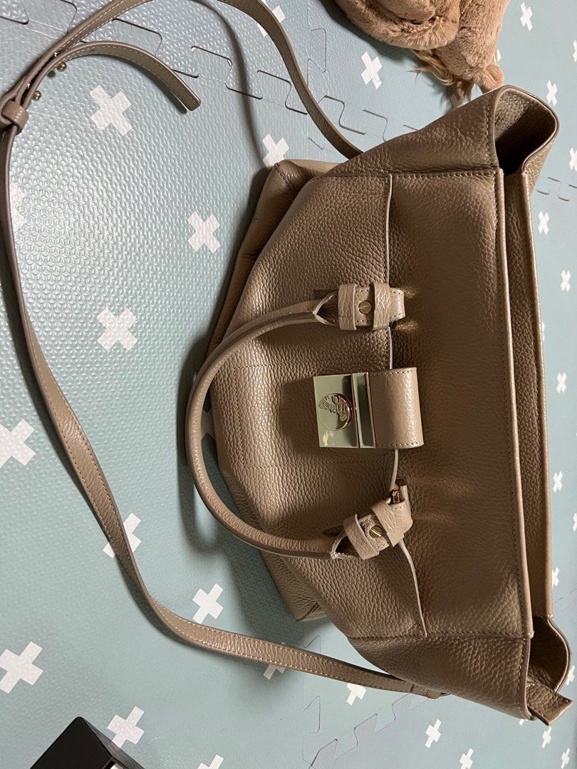 Versace Collection Leather Tote (Category: Luxury Bags & Wallets) located in Quezon City. Submitted by actank (Listing ID 1320658883, Image 3). Description: Bought from Barney’s for 1000USD With original dust bag and price tag Pebbled leather material Versatile and stylish.