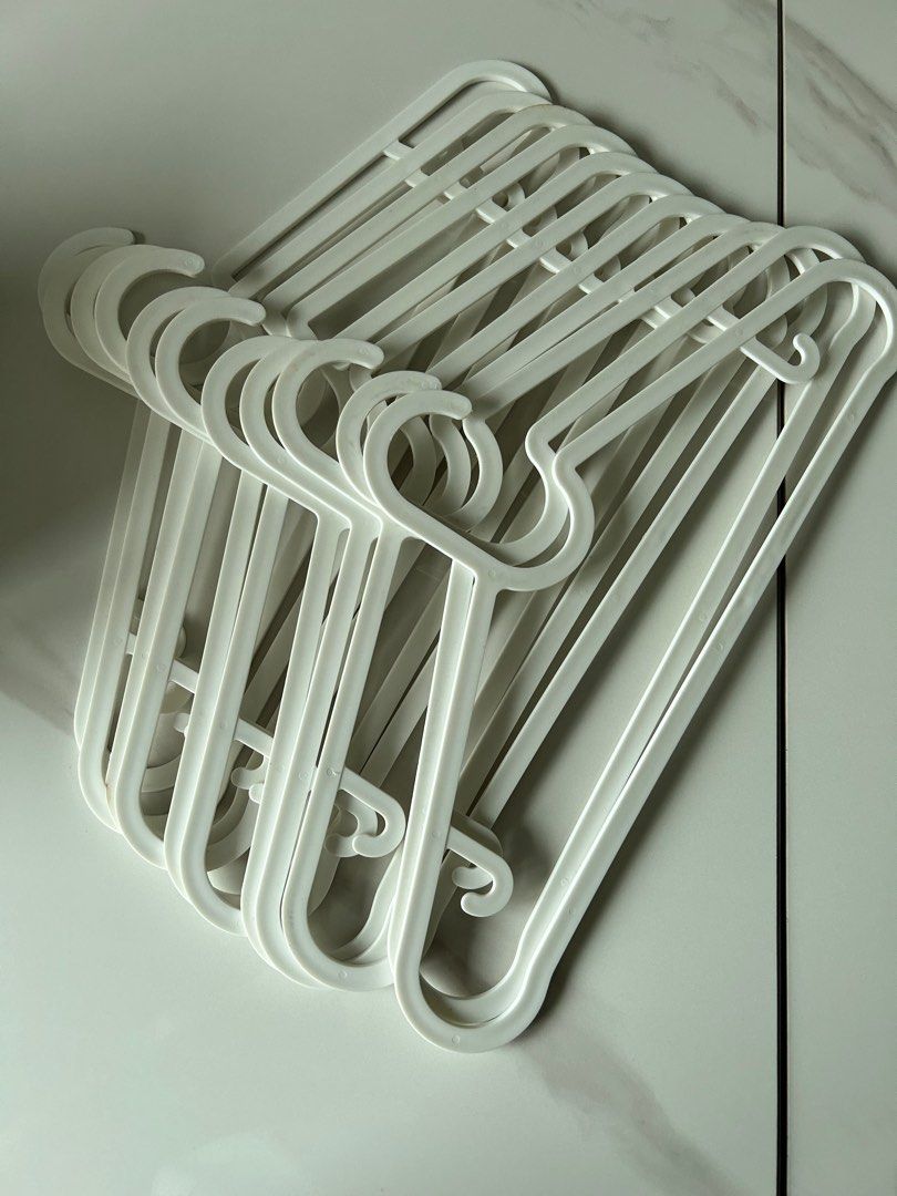 White plastic hangers ikea hotsell