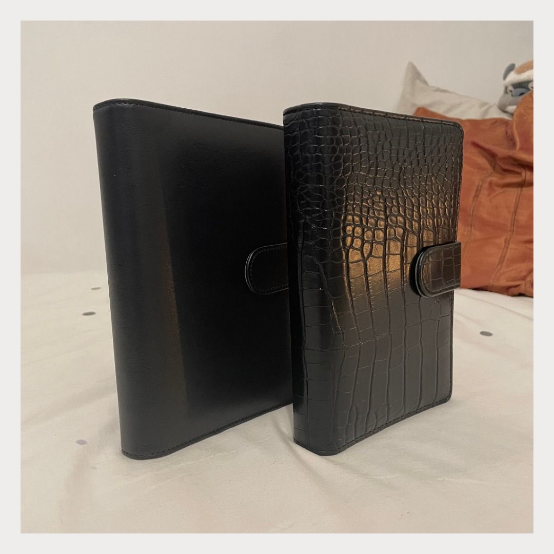 A6 Macaroon Binder, Plain Black, DIY Binder Notebook, Diary, Agenda Planner (Category: Stationery & School Supplies) located in Bacoor. Submitted by box_of_randoms (Listing ID 1320899994, Image 3). Description: Dimension: A6 190*130mm Inclusion: - 1 Notebook - Dotted Paper Refill - Cornell Format Paper Refill - 6 Zip Pocket RFS: No longer using. Decluttering STRICTLY PAYMENT FIRST BEFORE SHIPPING MOD: Maya or Gcash Shipping Options Lalamove • Sam