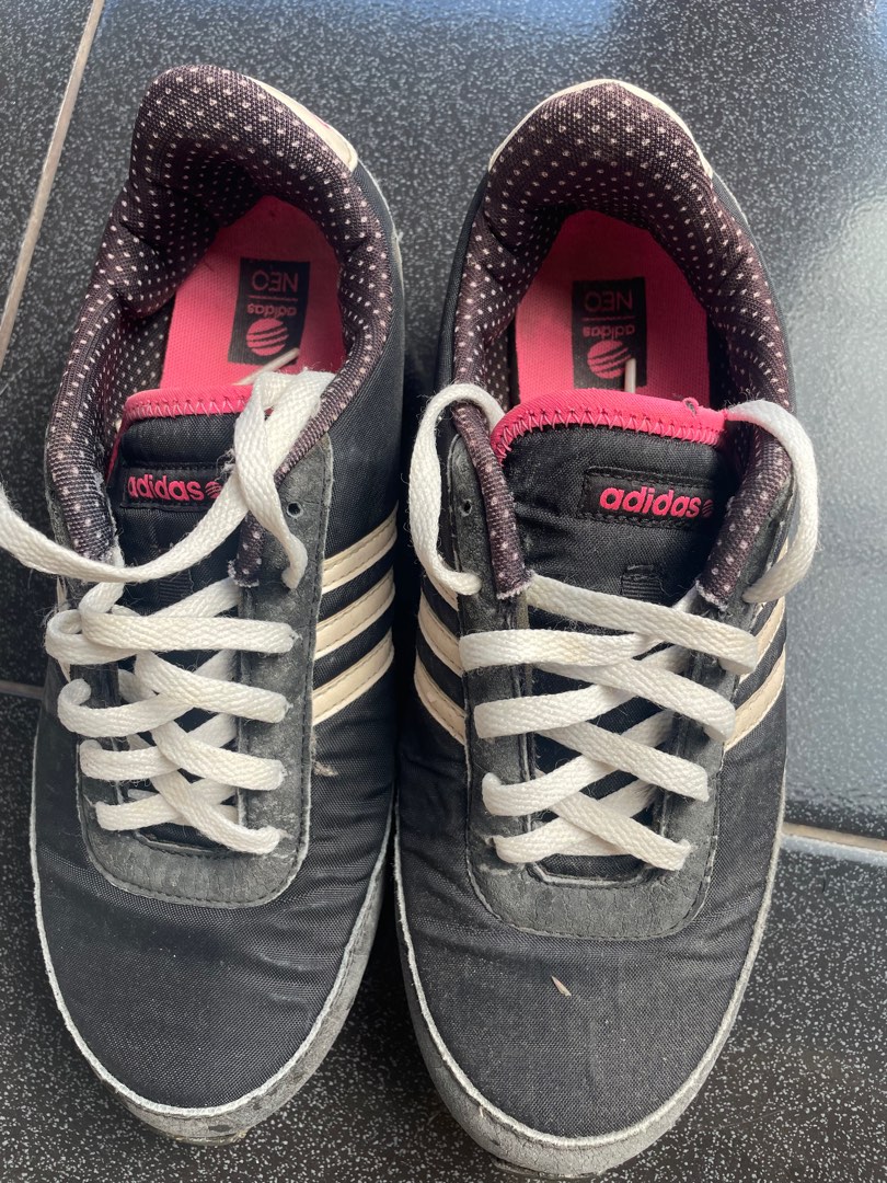 Adidas neo 39 2025