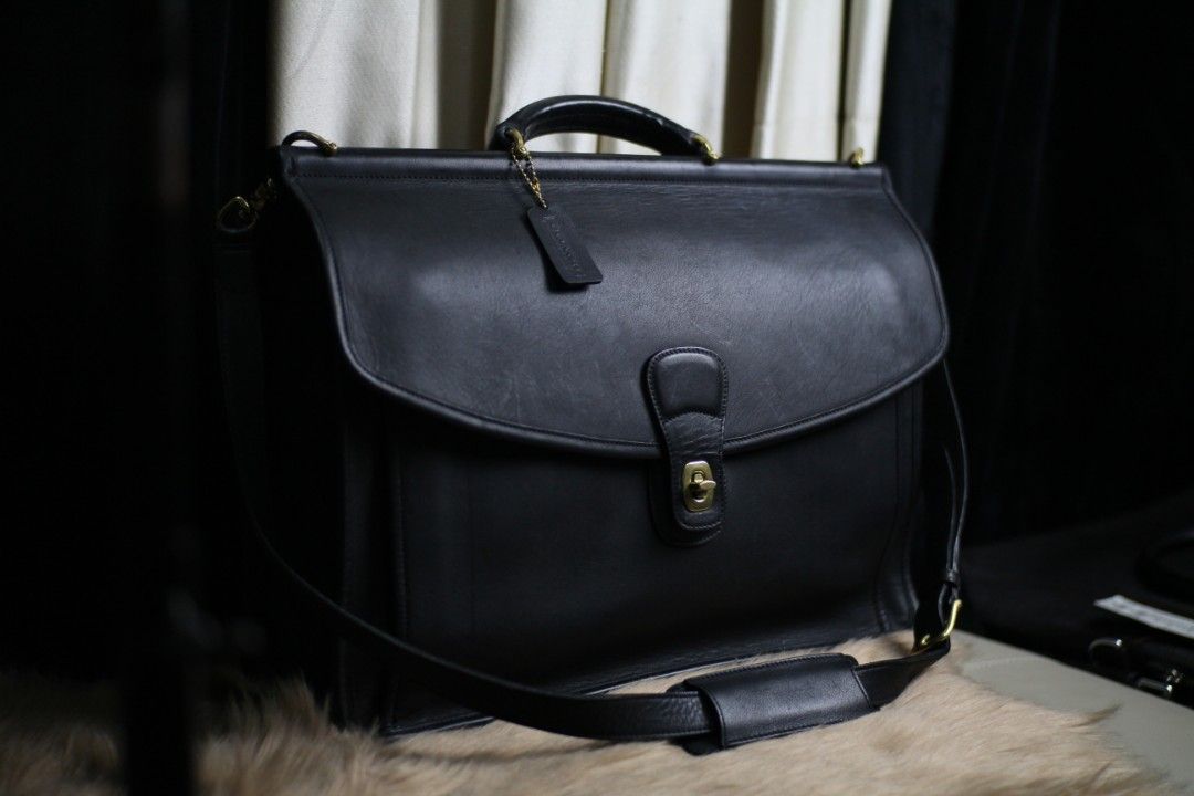 Authentic coach beekman briefcase laptop bag (Category: Luxury Bags & Wallets) located in Quezon City. Submitted by edwinvuru (Listing ID 1320885815, Image 3). Description: authentic coach beekman briefcase laptop bag in prestine condition QC location.
