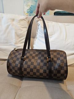 (Category: ) located in . Submitted by krestas_closet (Listing ID 1320951070, Image 1). Description: .