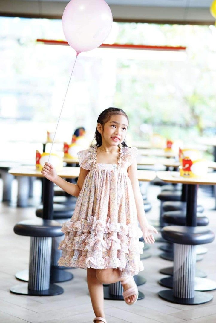 Birthday dress (Category: Babies & Kids Fashion) located in Manila. Submitted by cathsam (Listing ID 1320806739, Image 2). Description: preloved dress.. for bday or event dress my daughter is 7yrs old can fit to 5-7yrs old shipping LBC only...