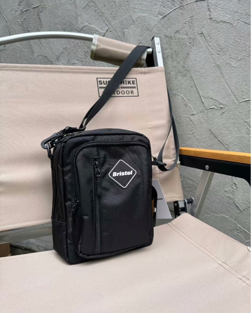 バッグ FCRB Bristol TOUR MINI SHOULDER BAG TOUR MINI SHOULDER BAG（ショルダーバッグ）｜F.C.Real Bristol