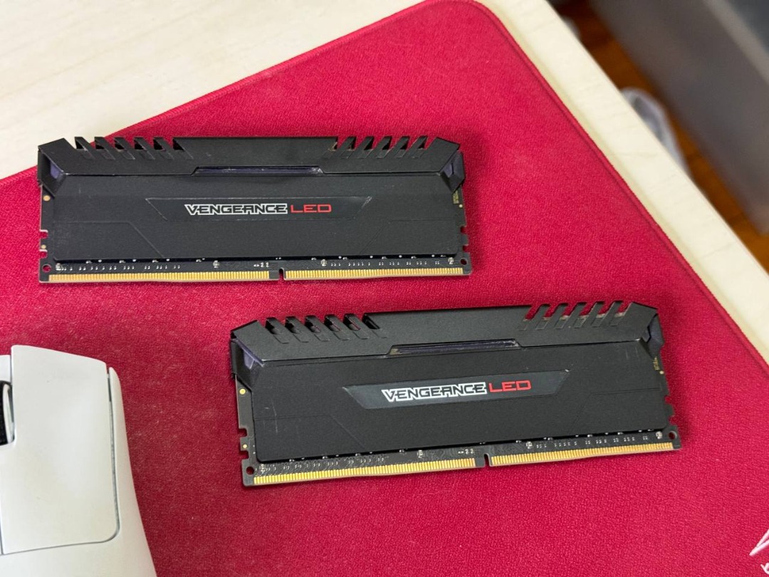 Cmu16gx4m2c3000c15 on sale