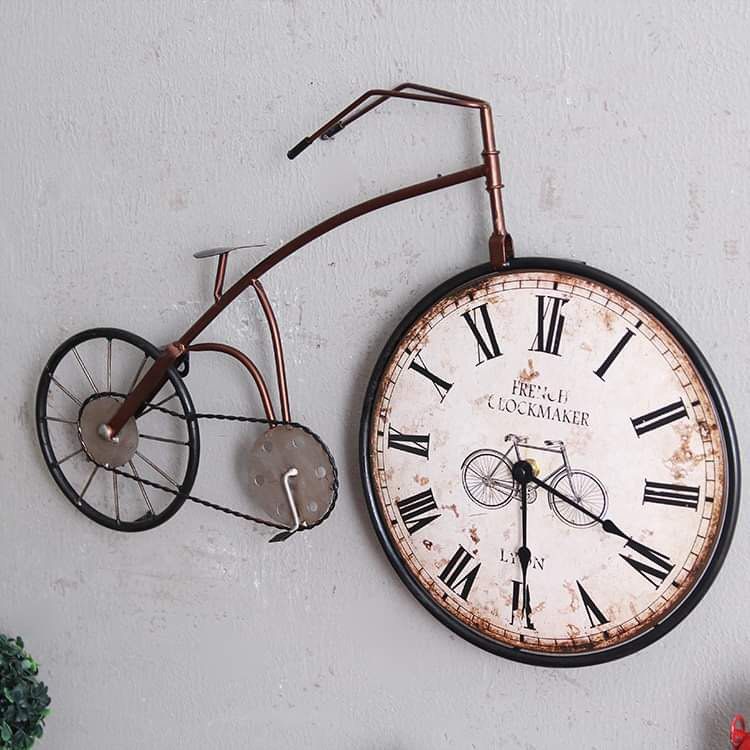 Decorative and functional bicycle wall clock (Category: Wall Decor) located in Caloocan City. Submitted by relique_boutique2026 (Listing ID 1320904078, Image 1). Description: .