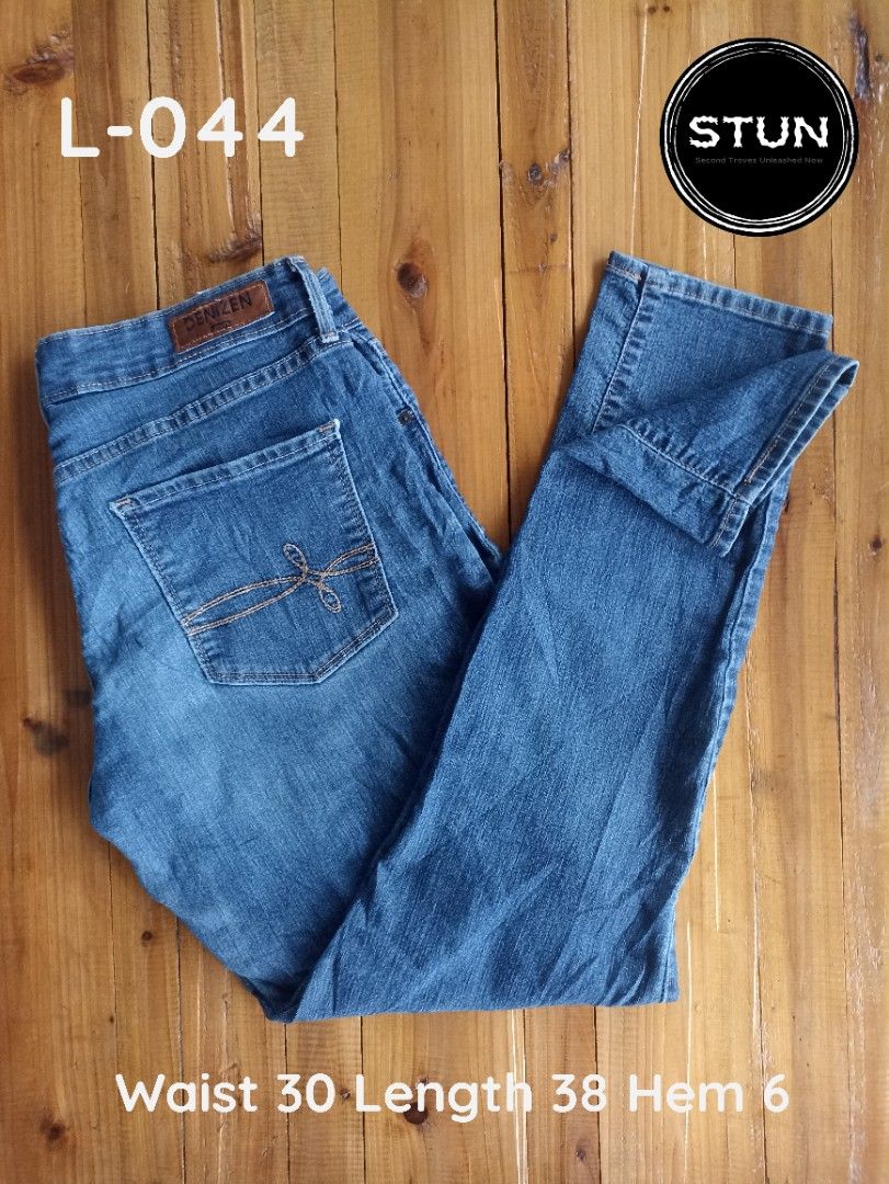 Denizen from Levi s Modern skinny Women s Fashion Bottoms Jeans on Carousell