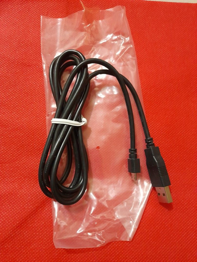 Ds4 WIRELESS CONTROLLER (Category: Controllers) located in Quezon City. Submitted by hajjasittienor (Listing ID 1320835601, Image 2). Description: BRAND NEW 💯 CABLE CHARGER.150 POWER CORD.200 HDMI CABLE.200 ..PWEDE COD ..PWEDE PICK UP AVIDA TOWER NEW MANILA COL BONNY SERRANO AVE QUEZON CITY.