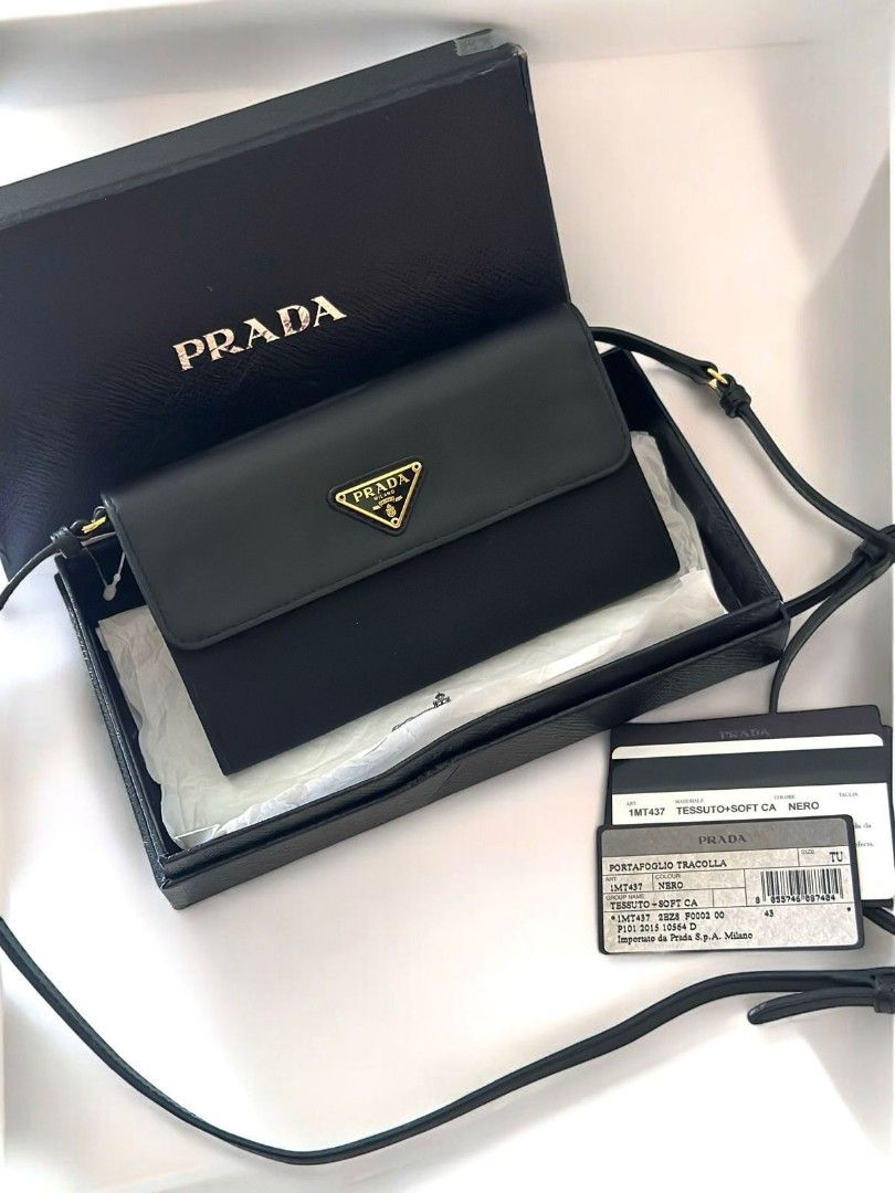 Fast Sale Good Deal, Excellent, Prada Tessuto Portafoglio Tracolla Nero  Ghw Mix Leather, size 18 x 12 cm, With strap, year card and box, •Nett, 