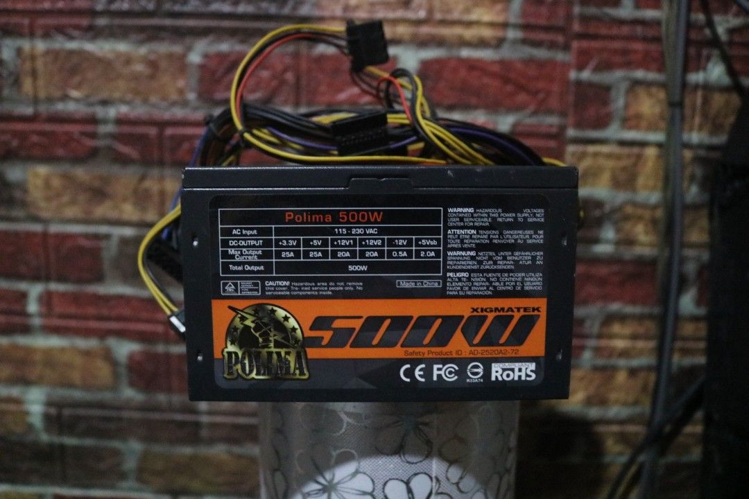 generic 500w PSU powersupply (Category: Computer Parts) located in Makati City. Submitted by mr.cat7752 (Listing ID 1320850236, Image 1). Description: used this on my pc for 3 years, upgraded to a higher wattage. Need money for school, don't hesitate to chat price is negotiable.