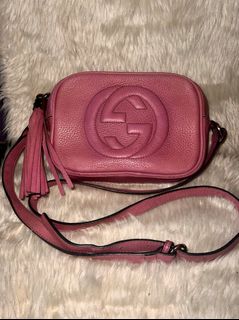 (Category: ) located in . Submitted by luxxebagsshop (Listing ID 1317960980, Image 1). Description: .