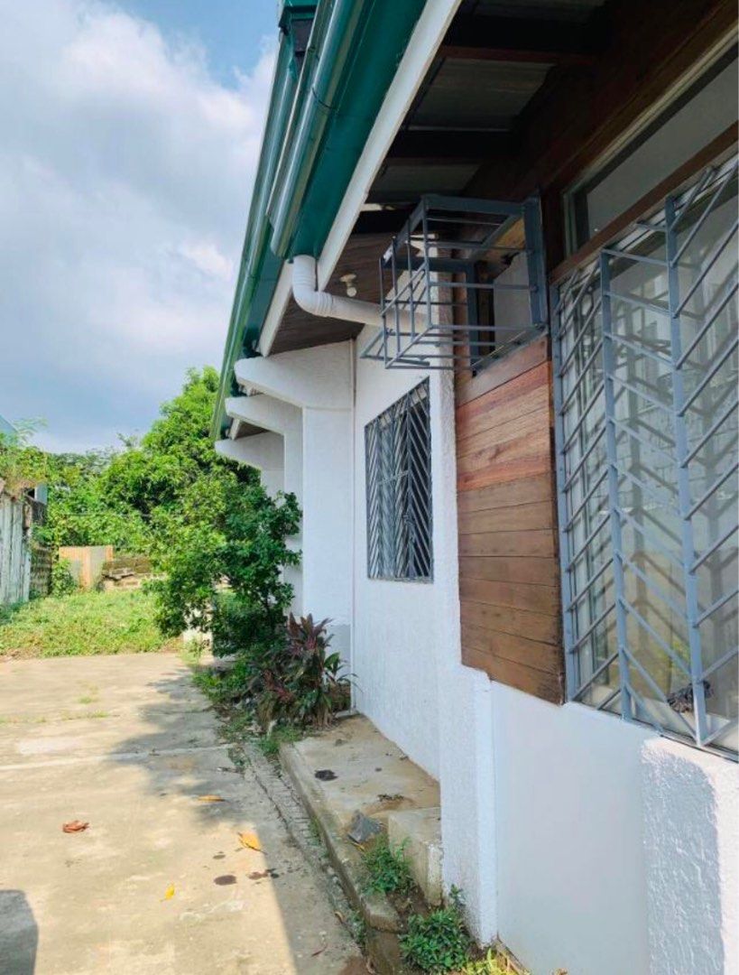 House & Lot for Sale (Category: House & Lot) located in Quezon City. Submitted by DiTrendz (Listing ID 1320820047, Image 2). Description: Location: Provident Village Marikina LA: 416sqm. FA: approximately 180sqm. Late 80’s Bungalow 3-BR (Master’s BR with T&B) 1 common T&B 1 T&B at the back of the house Inside Parking : will fit 3cars Outside Parking: allowed along the street With vacant lot at the back (approx.200sqm.) suitable for gardening or b