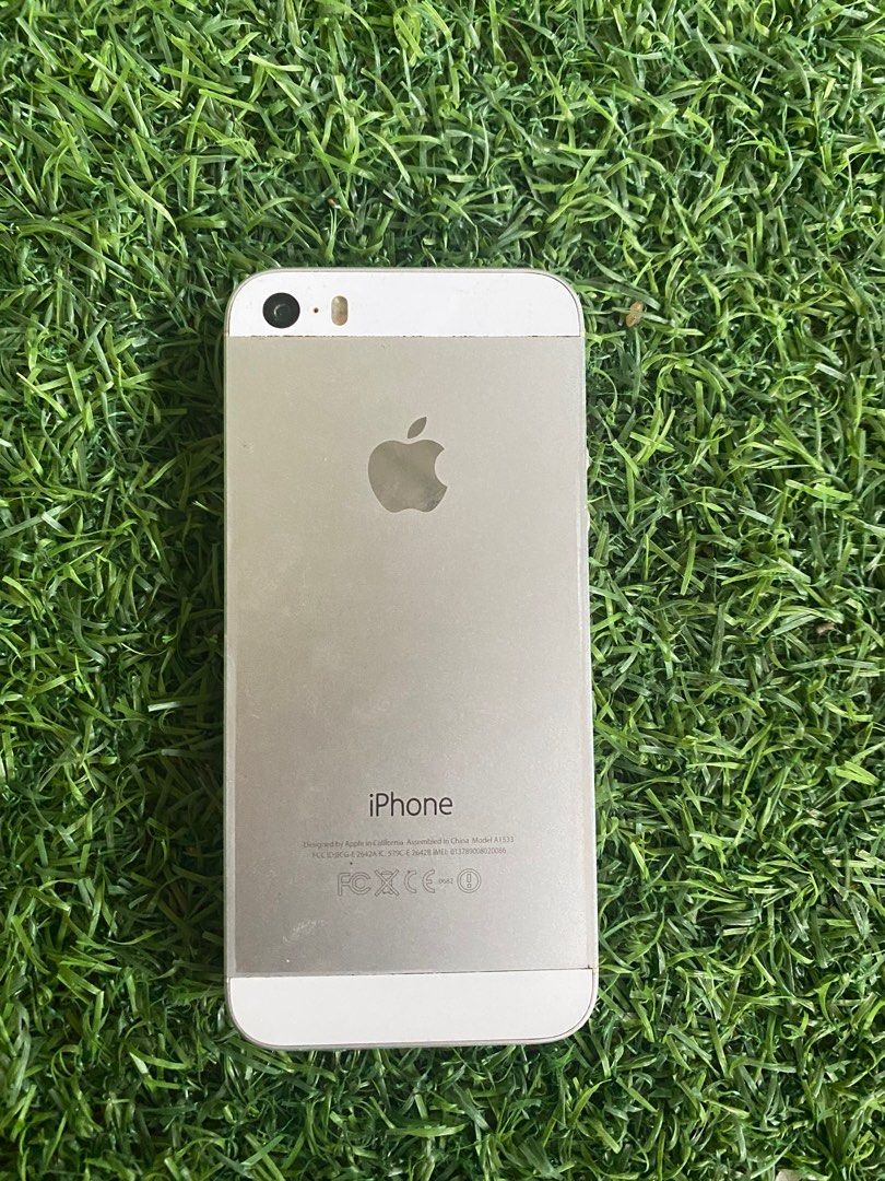 【レトロiPhone】iPhone5s 32GB シルバー 本体 ワイモバイル レトロiPhone】iPhone5s 32GB シルバー 本体 ワイモバイル 送料