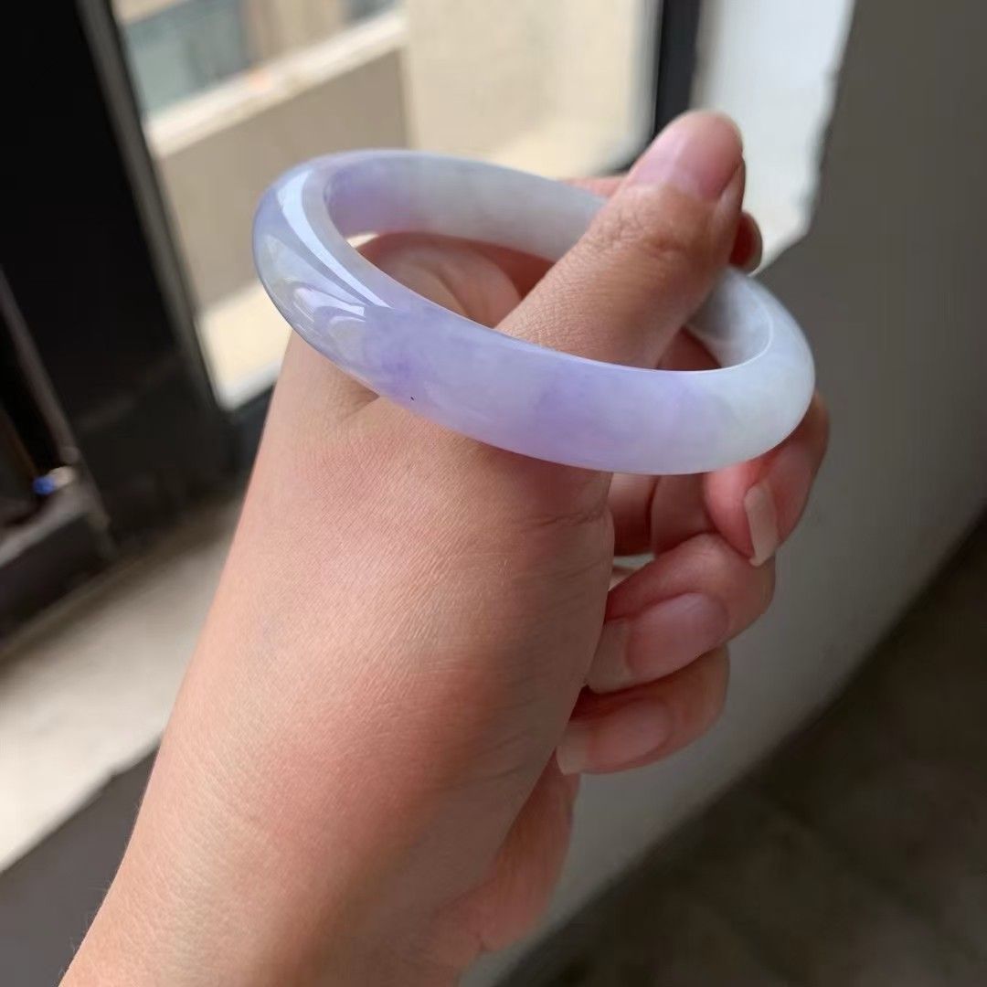 Jade Bangle lavender, Women's Fashion, Jewelry Organisers