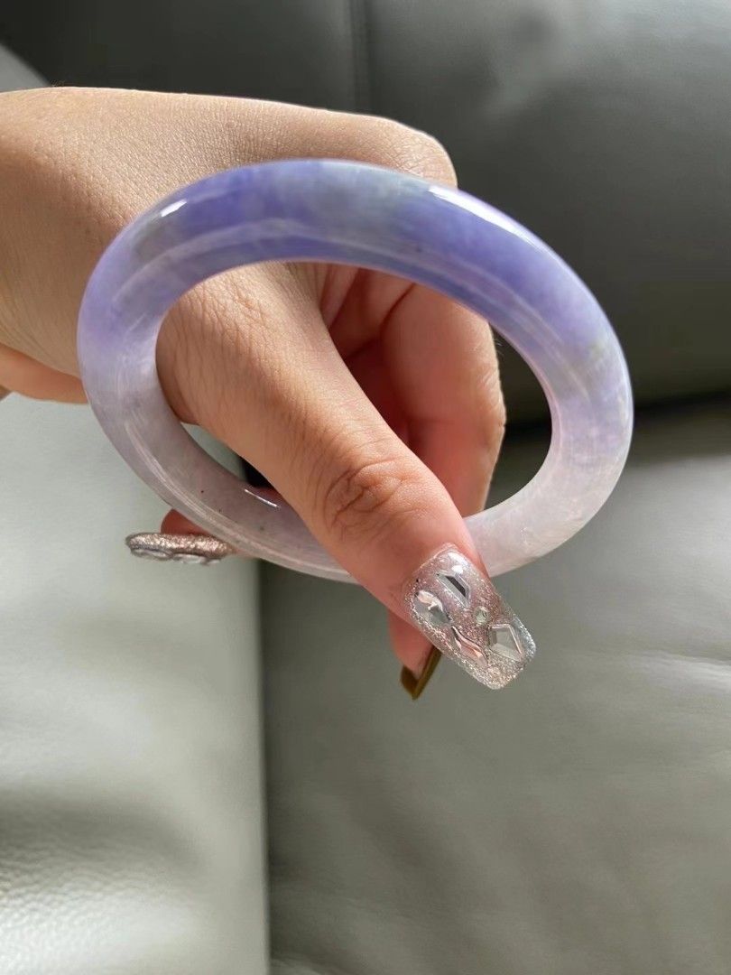 Jade Bangle lavender, Women's Fashion, Jewelry Organisers