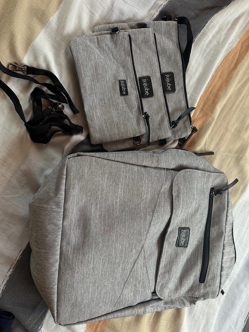 jujube diaper bag (Category: Diaper Bags & Wetbags) located in Vigan. Submitted by neslieavisa (Listing ID 1320771437, Image 1). Description: super like new. rarely used complete accessories .