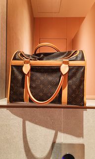 (Category: ) located in . Submitted by luxuryg (Listing ID 1320874646, Image 1). Description: .
