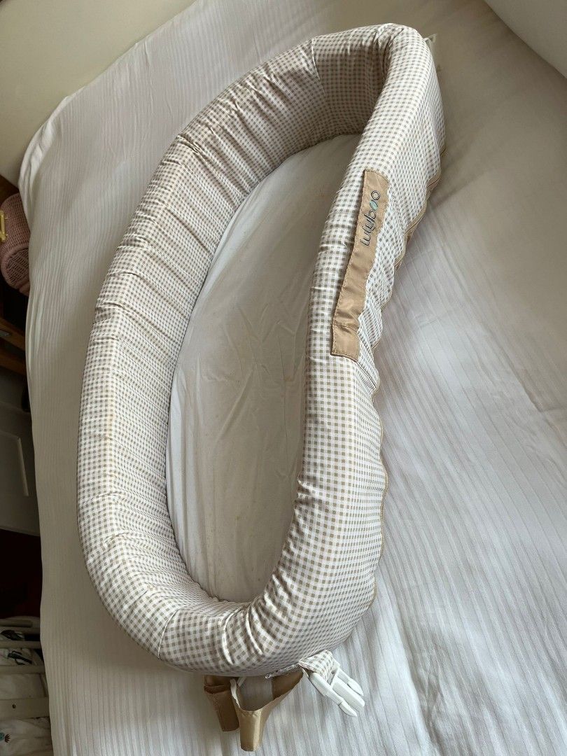 Lulyboo travel bassinet Babies Kids Going Out Other Babies Going Out Needs on Carousell