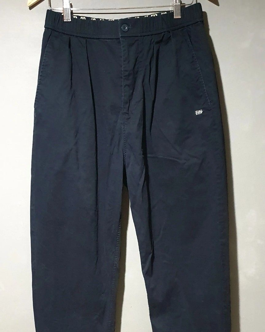 Maden Clothing Stretch Parachute Pants (Category: Joggers) located in Manila. Submitted by bilikabu_hits (Listing ID 1320893202, Image 1). Description: Maden Clothing Stretch Parachute Pants 750 only 🔥 Size : XL Waist : 34 to 37 Length : 40 Condition : 9/10 *first to pay basis Cainta Rizal.