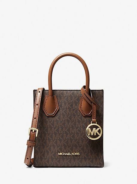 Michael Kors Mini Mercer (Category: Luxury Bags & Wallets) located in Malabon City. Submitted by afrvlnzla (Listing ID 1320911991, Image 1). Description: Authentic Brand new with tag Bought from Canada 🇨🇦 Mercer extra small Pm for actual photos Rfs: decluttering .
