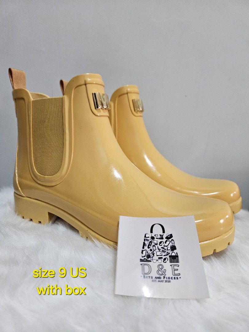 Michael kors rain boots Women s Fashion Footwear Boots on Carousell