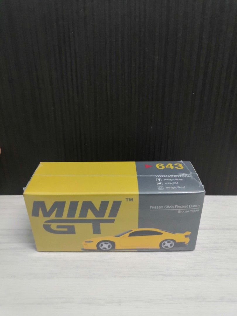 Mini GT (Category: Toys & Games) located in Muar. Submitted by destiny9999 (Listing ID 1320943321, Image 1). Description: item new sealed own collection COD MUAR AREA POS＋RM10 Sabah/Sarawak + RM15.