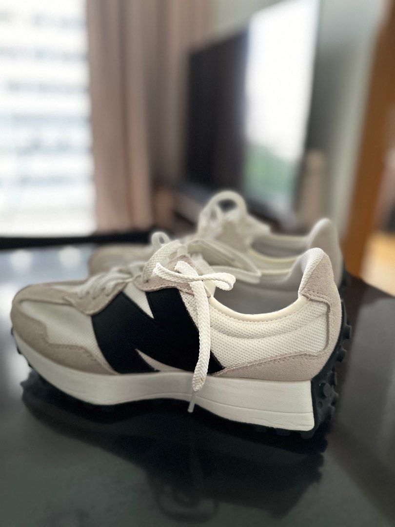 New Balance size EU 40
