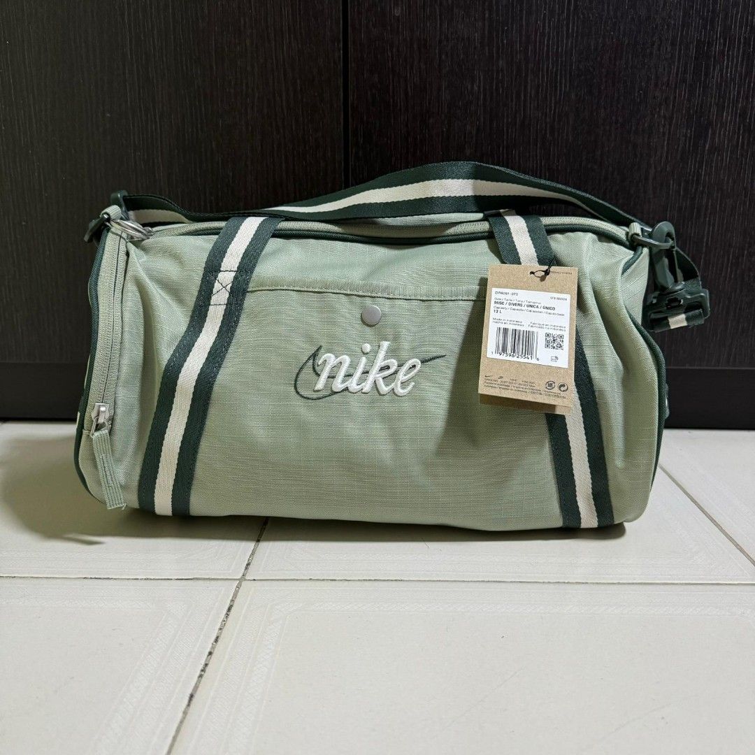 Vintage nike duffle bag cheap
