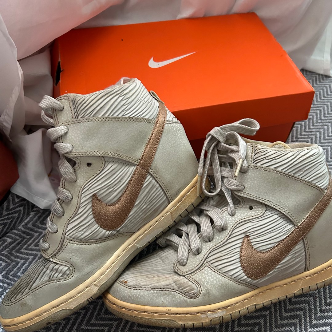 Gold nike wedge sneakers discount