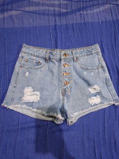 (Category: ) located in . Submitted by froot4444 (Listing ID 1320876933, Image 1). Description: .