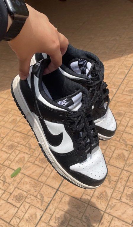 black and white dunks size 6