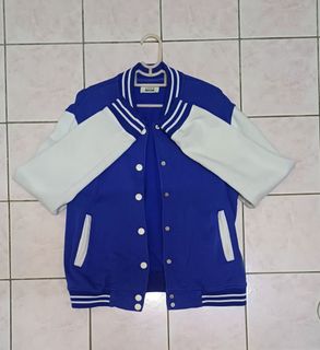(Category: ) located in . Submitted by ryuki.thrift (Listing ID 1320887369, Image 1). Description: .