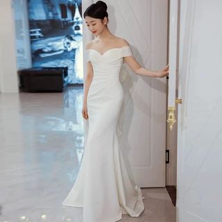 (Category: ) located in . Submitted by starrydresses (Listing ID 1264752885, Image 1). Description: .