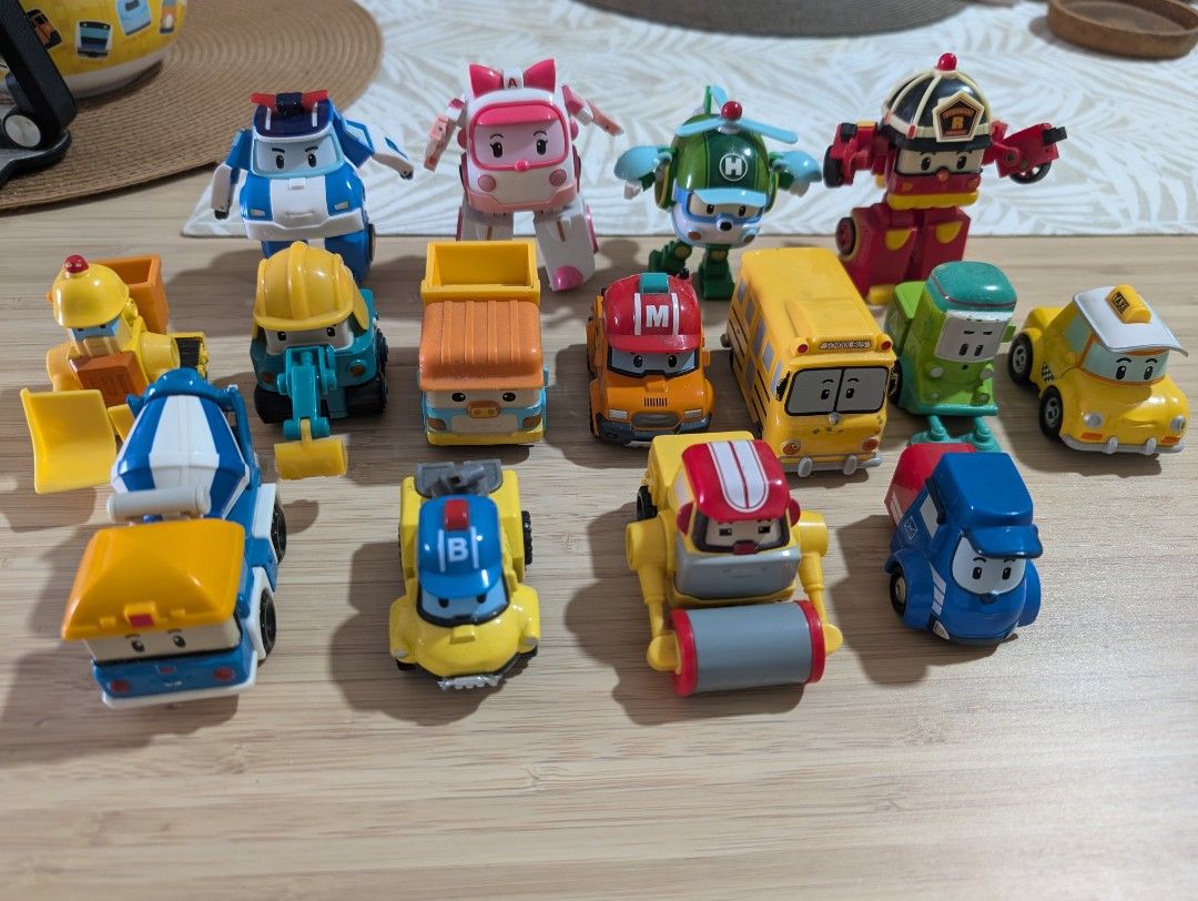 Robocar Poli Characters Set Bundle (Category: Kids Toys) located in Quezon City. Submitted by cart_rd (Listing ID 1320883025, Image 1). Description: 15pcs characters including interchangeable to cars main characters Poli, Roy, Amber,Helly.