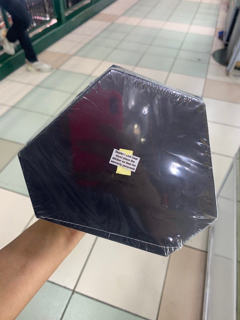 ROG 8 Pro (1TB) Brand New (Category: Asus) located in Manila. Submitted by arzillah (Listing ID 1320821317, Image 3). Description: ROG 8 Pro 1TB 24gb Ram Brand new sealed 1yr. warranty Global rom Open for COD/COP + SF Manila area (sameday delivery) Province area (via LBC) required DP to avoid cancellations Physical store: Greenhills Shopping Center, 2ndfloor Contact#: 09482217224 Page: Arzillah Gadgets Shop Fb: Princess Arzillah .