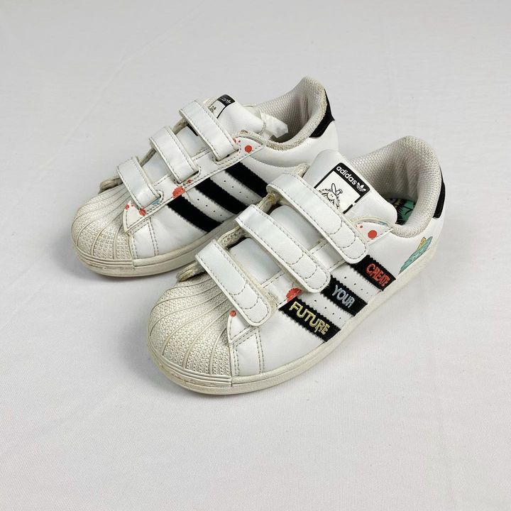 Sepatu ADIDAS x KEVIN LYONS SUPERSTARS (KIDS), Fesyen Pria, Sepatu