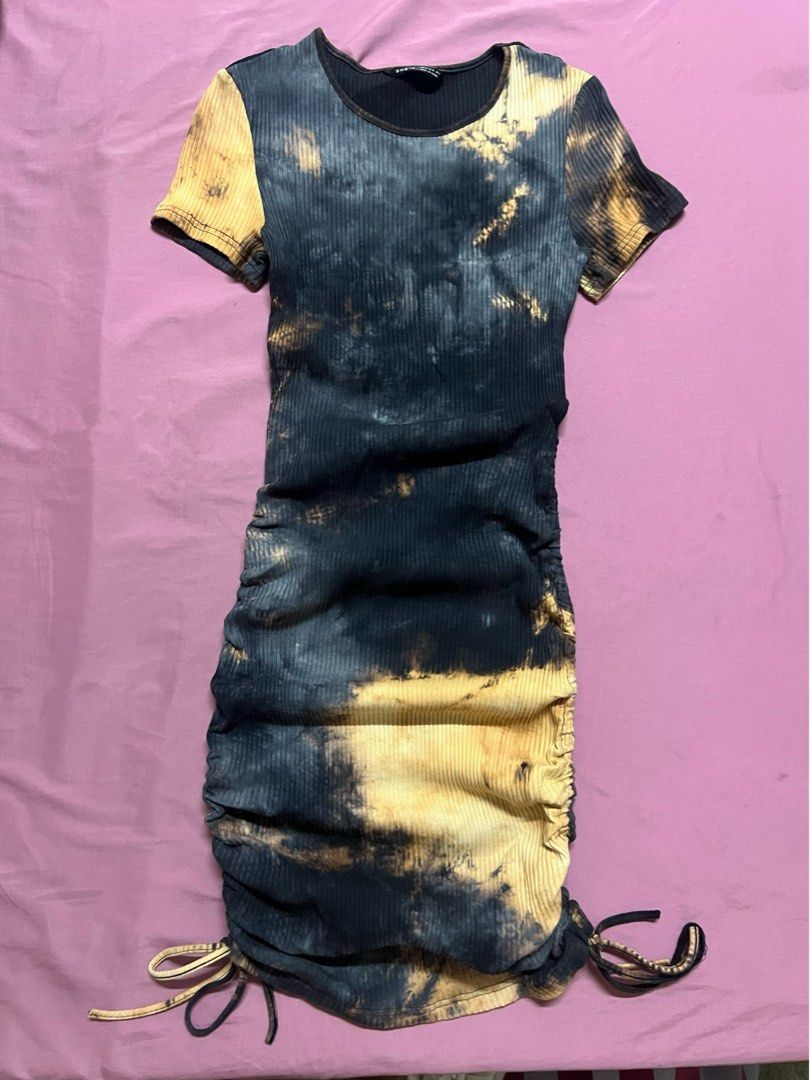 Tie Dye Dress (Category: Dresses) located in Manila. Submitted by cathymcb (Listing ID 1320819764, Image 2). Description: Medium on tag Can fit small to medium Stretchable Adjustable length .