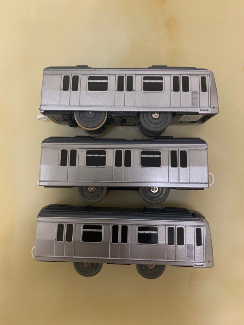 Tomy takara MTR Passenger Train [1998 -J Deluxe Set 港鐵載客 Tomy takara MTR Passenger Train [1998 -J Deluxe Set 港鐵載客