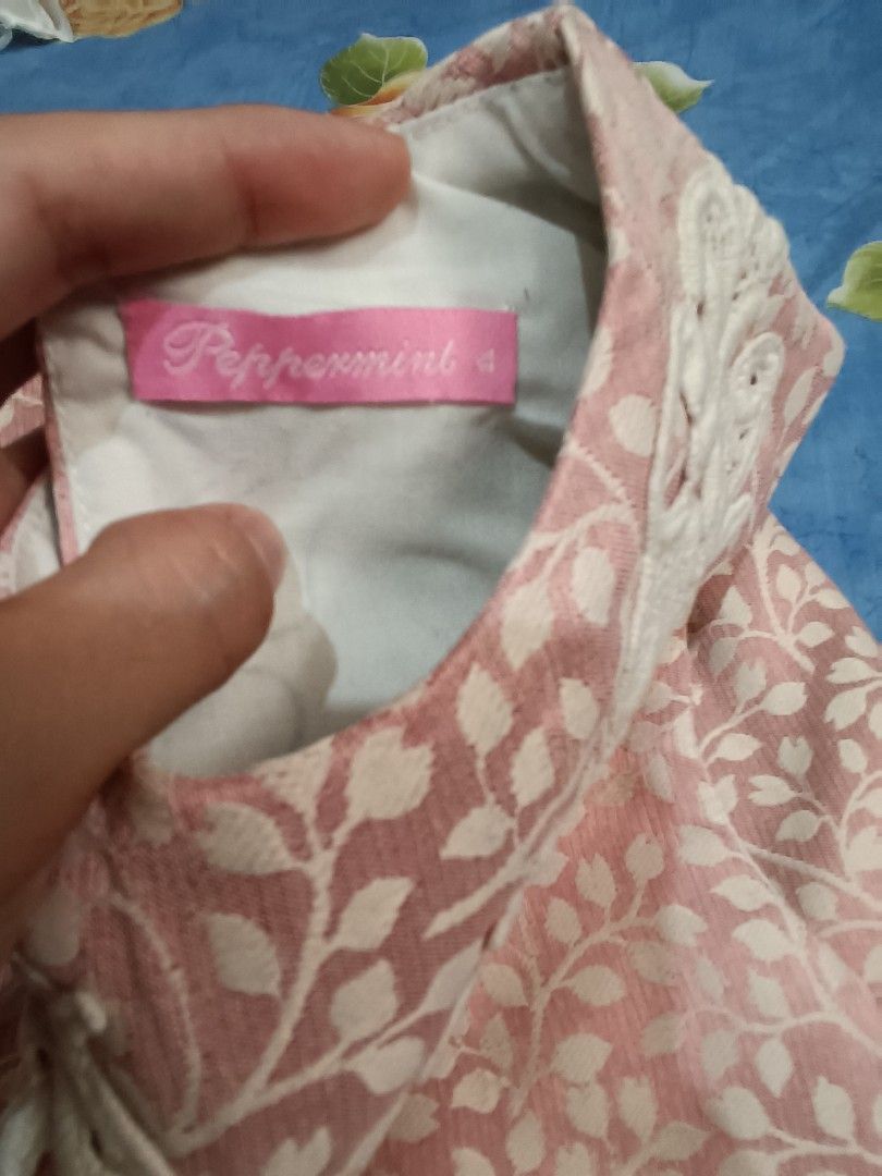 Top&skirt (Category: Babies & Kids Fashion) located in Manila. Submitted by cathsam (Listing ID 1320807634, Image 3). Description: preloved set peppermint dress 4t on tag top & skirt shipping LBC only.