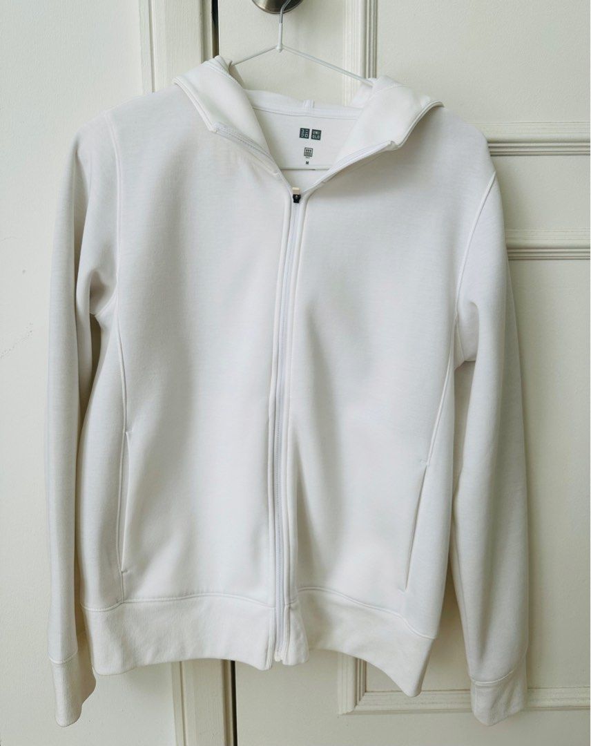 Uniqlo white hoodie on sale