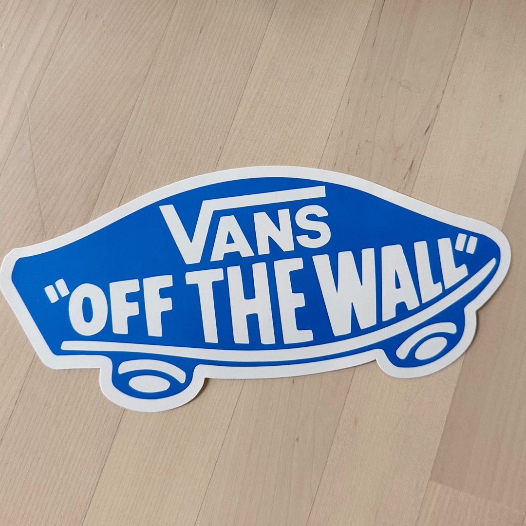 The wall of vans outlet