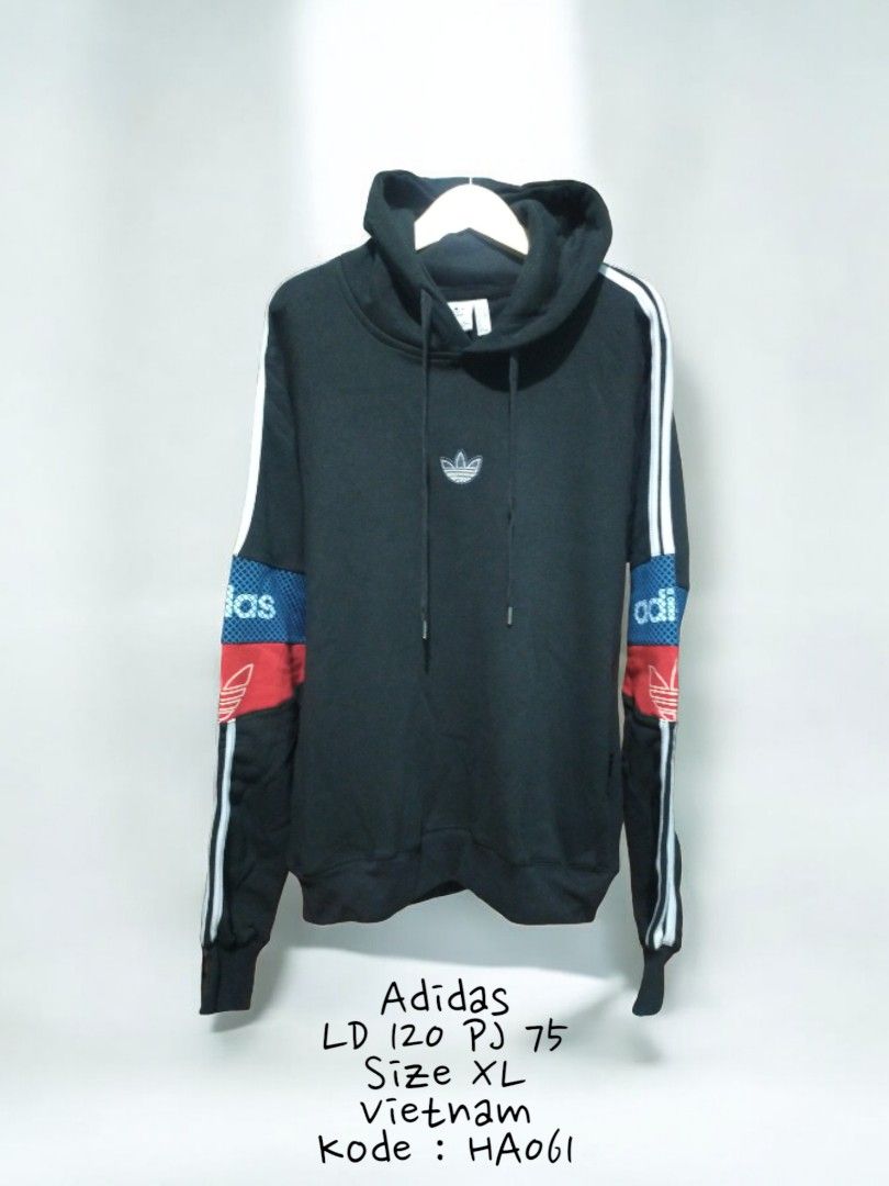 ADIDAS MEN S TEAM SIGNATURE TREFOIL HOODIE SWEATSHIRT Fesyen Pria Pakaian Baju Luaran di Carousell