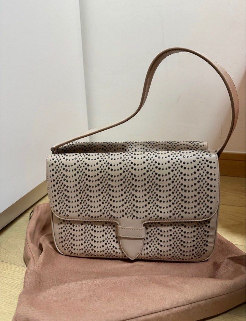 Alaia Bag (Category: Luxury Bags & Wallets) located in Manila. Submitted by dashlux (Listing ID 1317763980, Image 1). Description: .