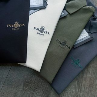 (Category: ) located in . Submitted by luxurycloset.shop (Listing ID 1317825437, Image 1). Description: .