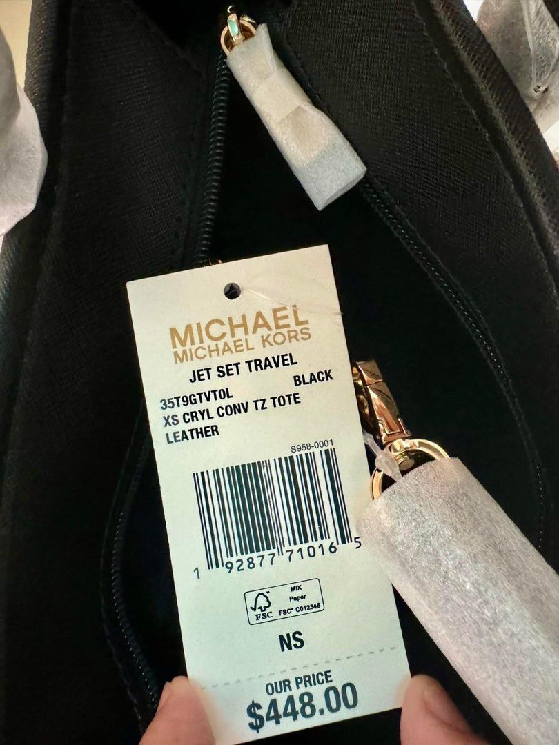 CARRY ALL XS (Category: Luxury Bags & Wallets) located in Manila. Submitted by lovieauthenticmerchandise (Listing ID 1317781696, Image 2). Description: .