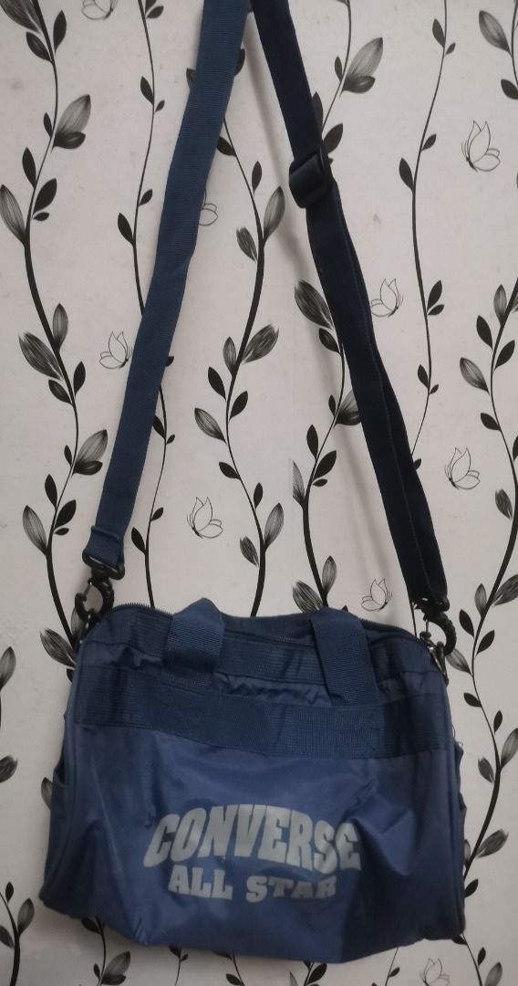 Converse small duffle bag outlet