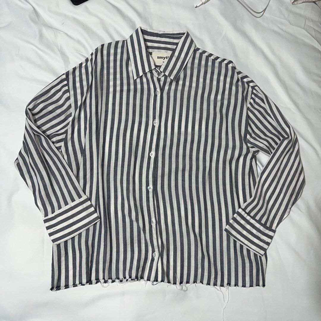 Striped Long sleeves from Smyth (Cropped) (Category: Longsleeves) located in Quezon City. Submitted by kindleton (Listing ID 1317836781, Image 1). Description: Unisex Size: Medium (see pics for dimensions) Material: Like linen (lightweight & breathable) No issues Pls make an offer if you’d like to purchase :) And send this order form Name: MOP: Gcash/BPI bank transfer/CIMB MOD: Gogo Express for shipping / Lalamove for same day delivery Shipping a
