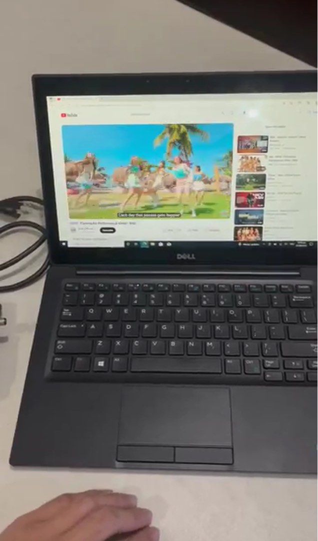 [RUSH] Dell Latitude 7280 Touch Screen Laptop Intel vPro® Platform Windows 10 Pro (Category: Laptops & Notebooks) located in Quezon City. Submitted by sharlene815 (Listing ID 1317833547, Image 3). Description: CPU: Intel® Core i5-6300U GPU: Intel® HD Graphics 520 RAM: 8gb Storage: 237gb OS: Windows 10 Pro Network: Wifi, Bluetooth, LAN Capable Screen: 12-inch 1080p Touchscreen Display Laptop with business grade processor (Intel vPro® Platform) Goo