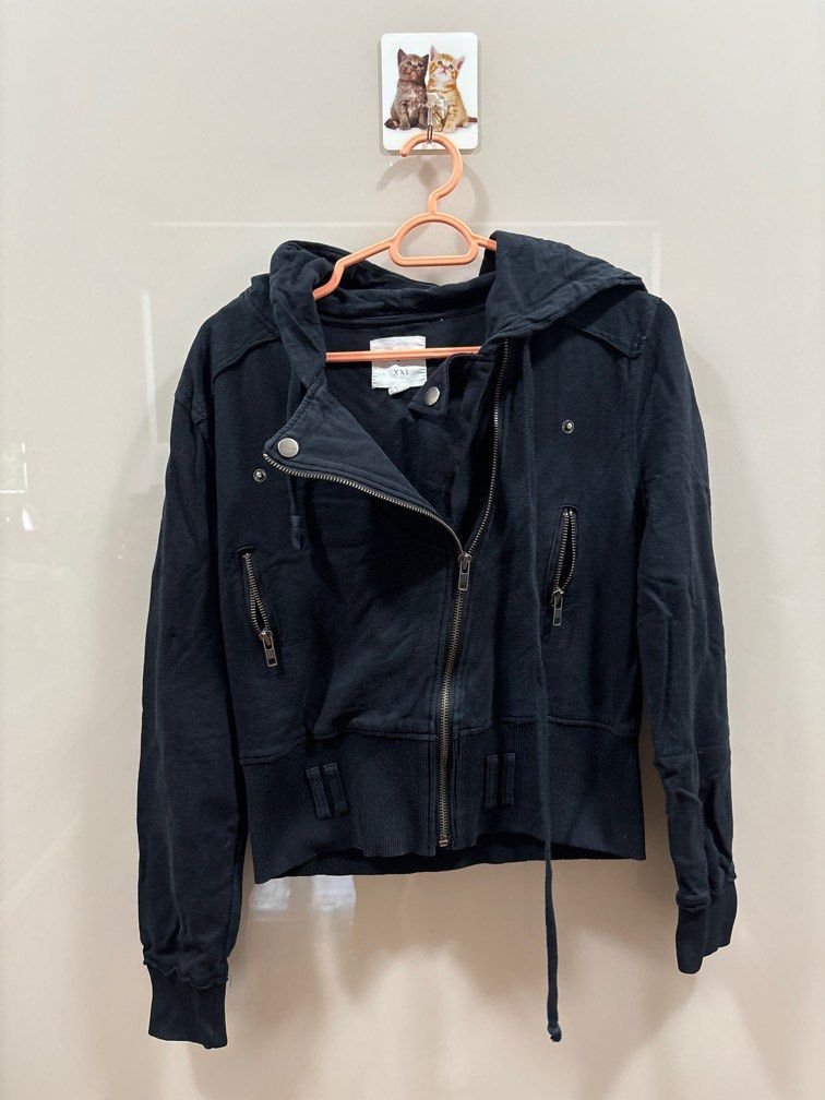 F21 hoodie store